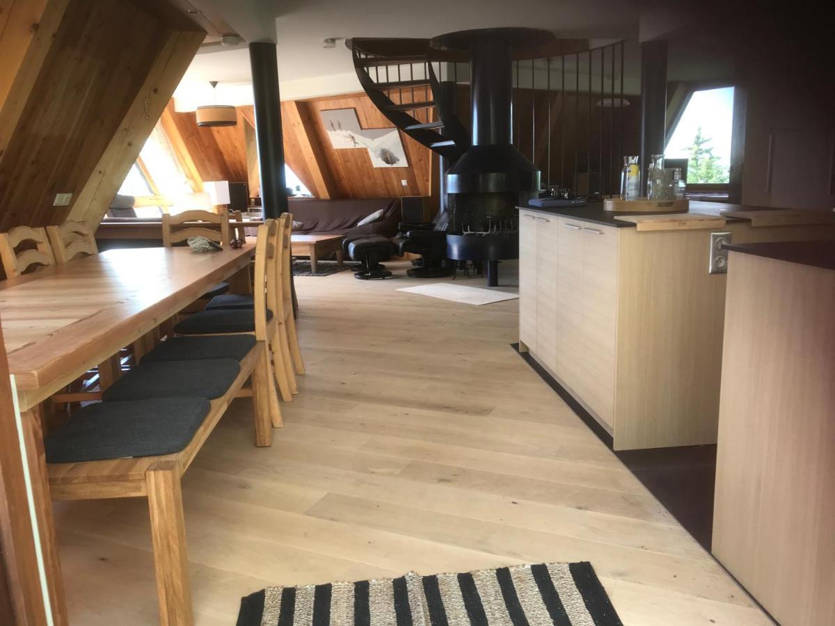 Le Chalet Pointu De Capucine Bourg-Saint-Maurice Εξωτερικό φωτογραφία