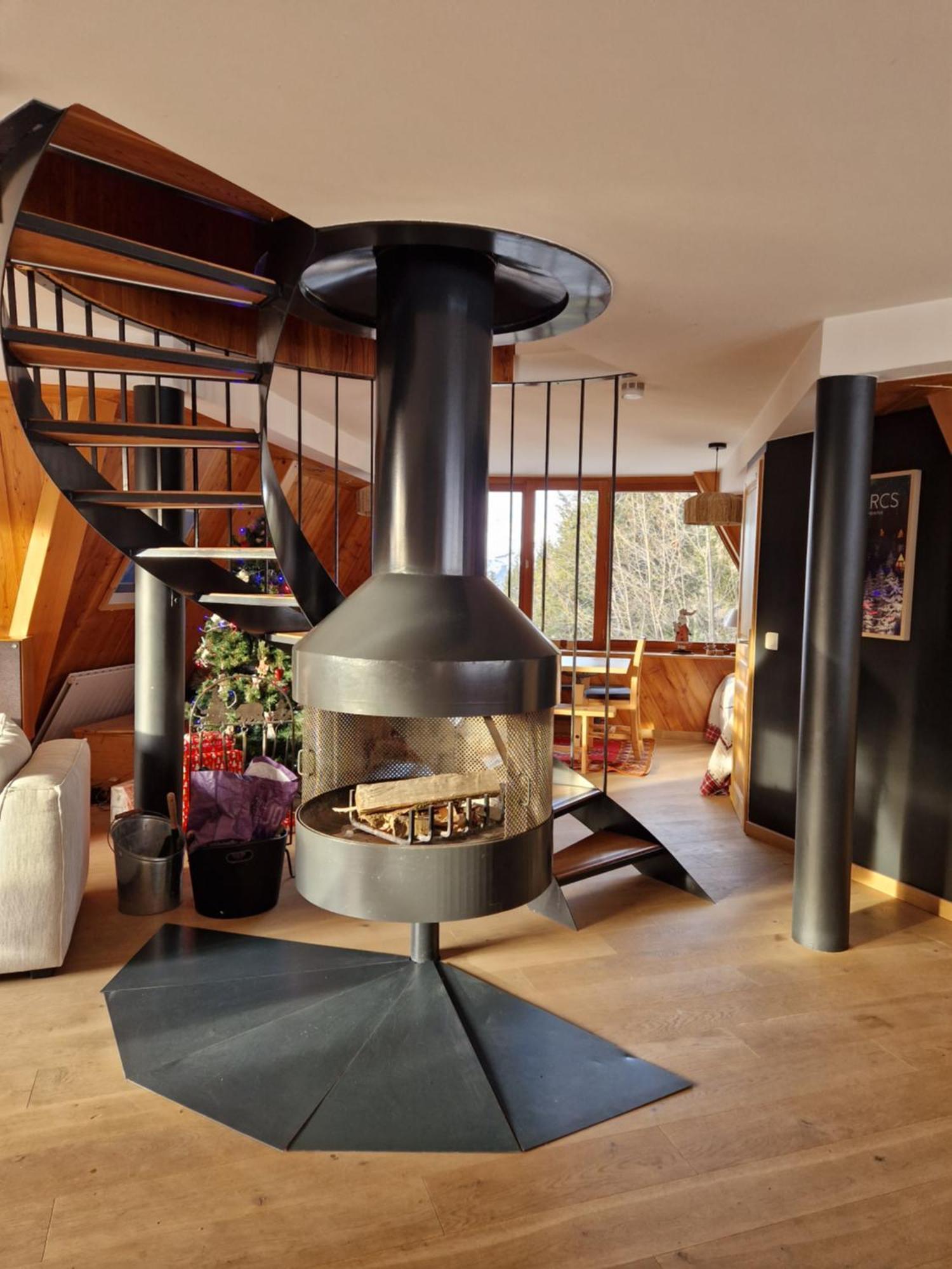 Le Chalet Pointu De Capucine Bourg-Saint-Maurice Εξωτερικό φωτογραφία