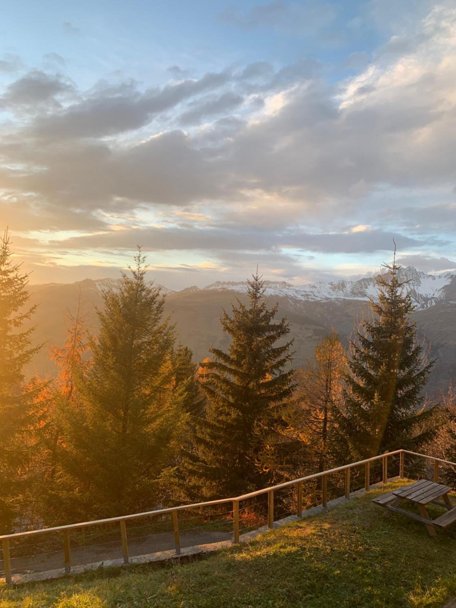 Le Chalet Pointu De Capucine Bourg-Saint-Maurice Εξωτερικό φωτογραφία